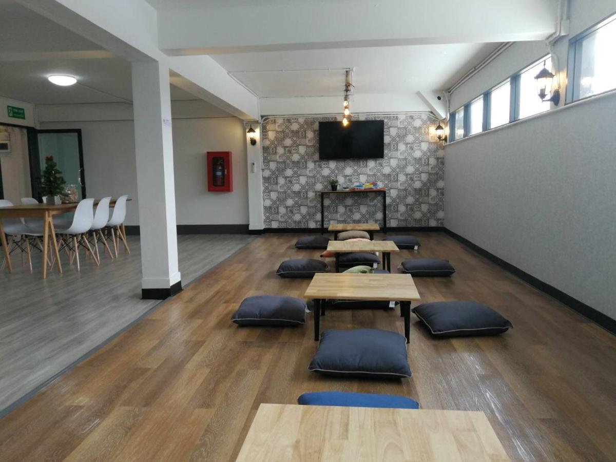 Hope Hostel Hatyai Hat Yai Bagian luar foto
